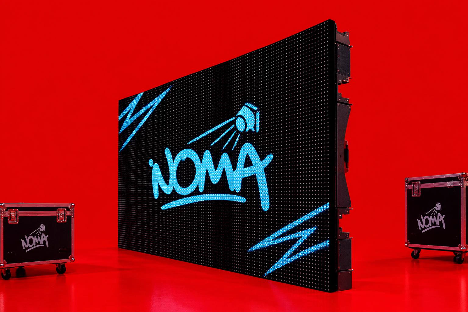 Pantalla LED con logo NOMA